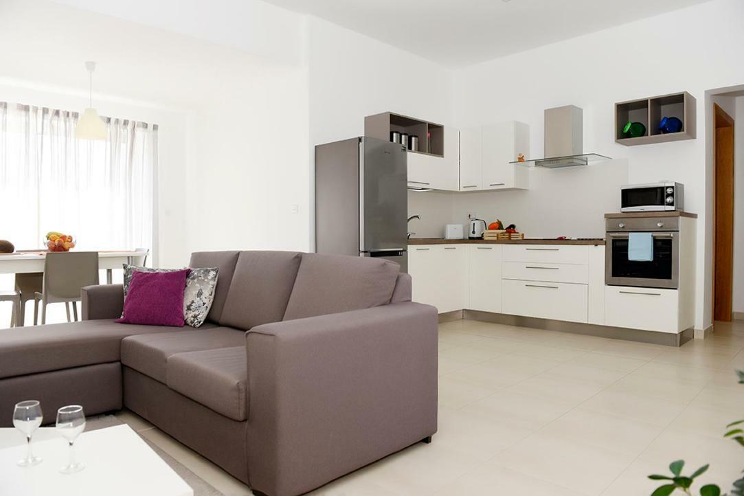 المليحة 13 Village Apartments المظهر الخارجي الصورة